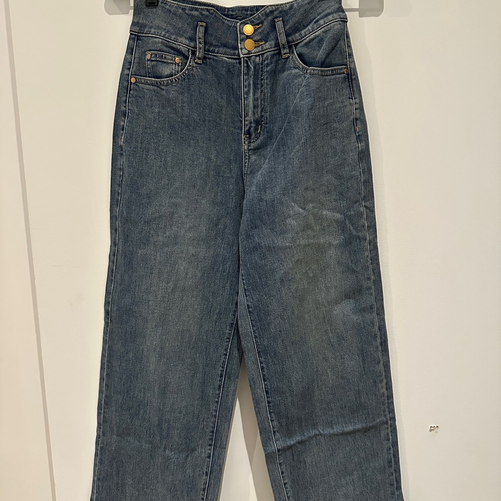 NWT - High-Waisted Loose Straight Full Length Women Jeans by Goelia
